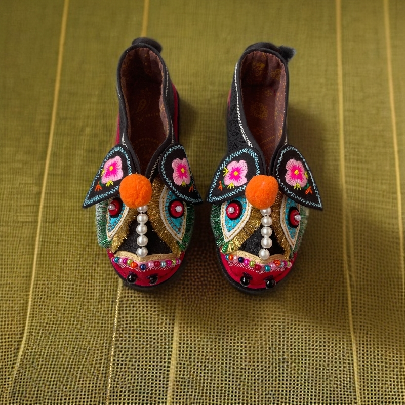 女复古港风套筒布鞋软底女鞋传统女士单鞋绣花鞋城市游牧风猪头鞋