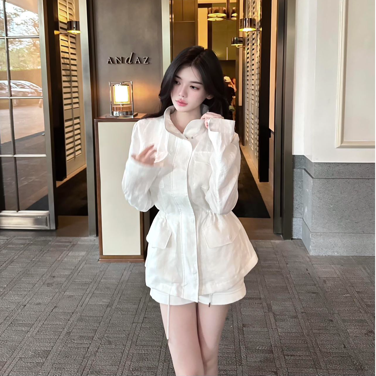 时尚经典四口袋拉链收腰外套白色工装衬衫女秋冬休闲短裤两件套