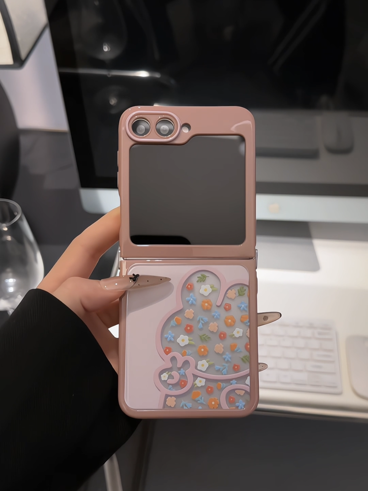 （三星zflip5系列）折叠奶油适用三星Galaxyzflip6手机壳小兔子碎花