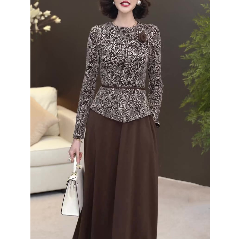 高档时尚洋气假两件连衣裙2025春秋新款减龄收腰显瘦气质拼接长裙