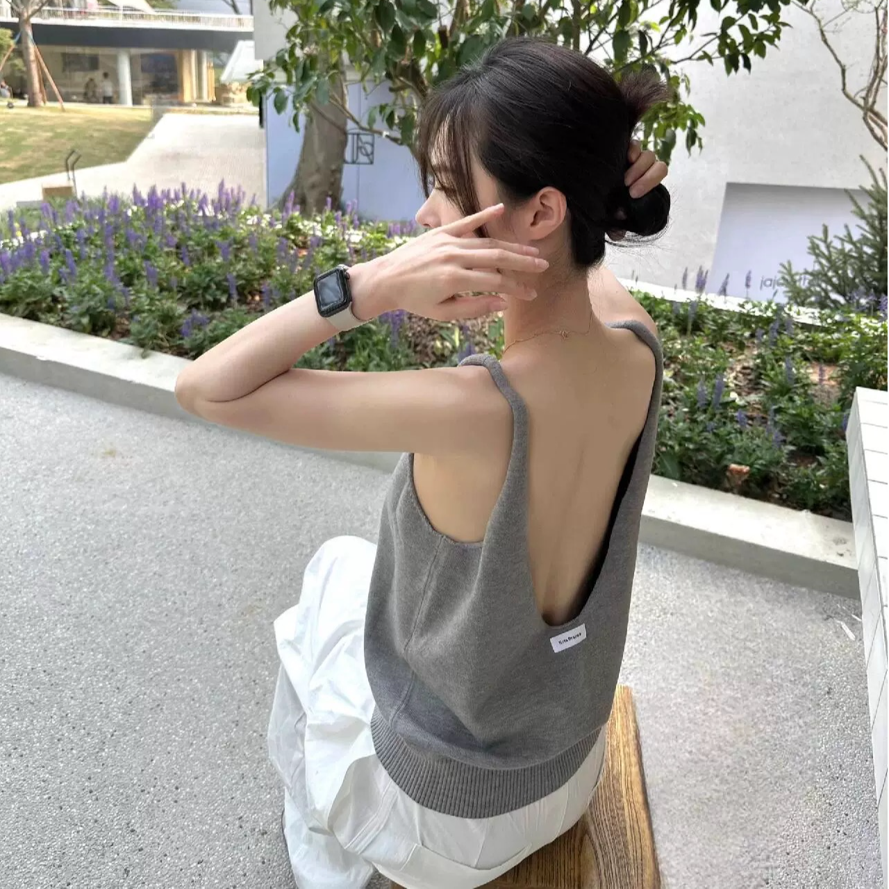 设计感大露背回事针织背心吊带女夏季辣妹风宽松无袖外穿黑色上衣