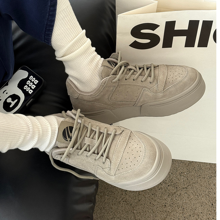 诗歌兰女鞋2025年秋新款百搭休闲运动板鞋女真皮厚底增高小白鞋女