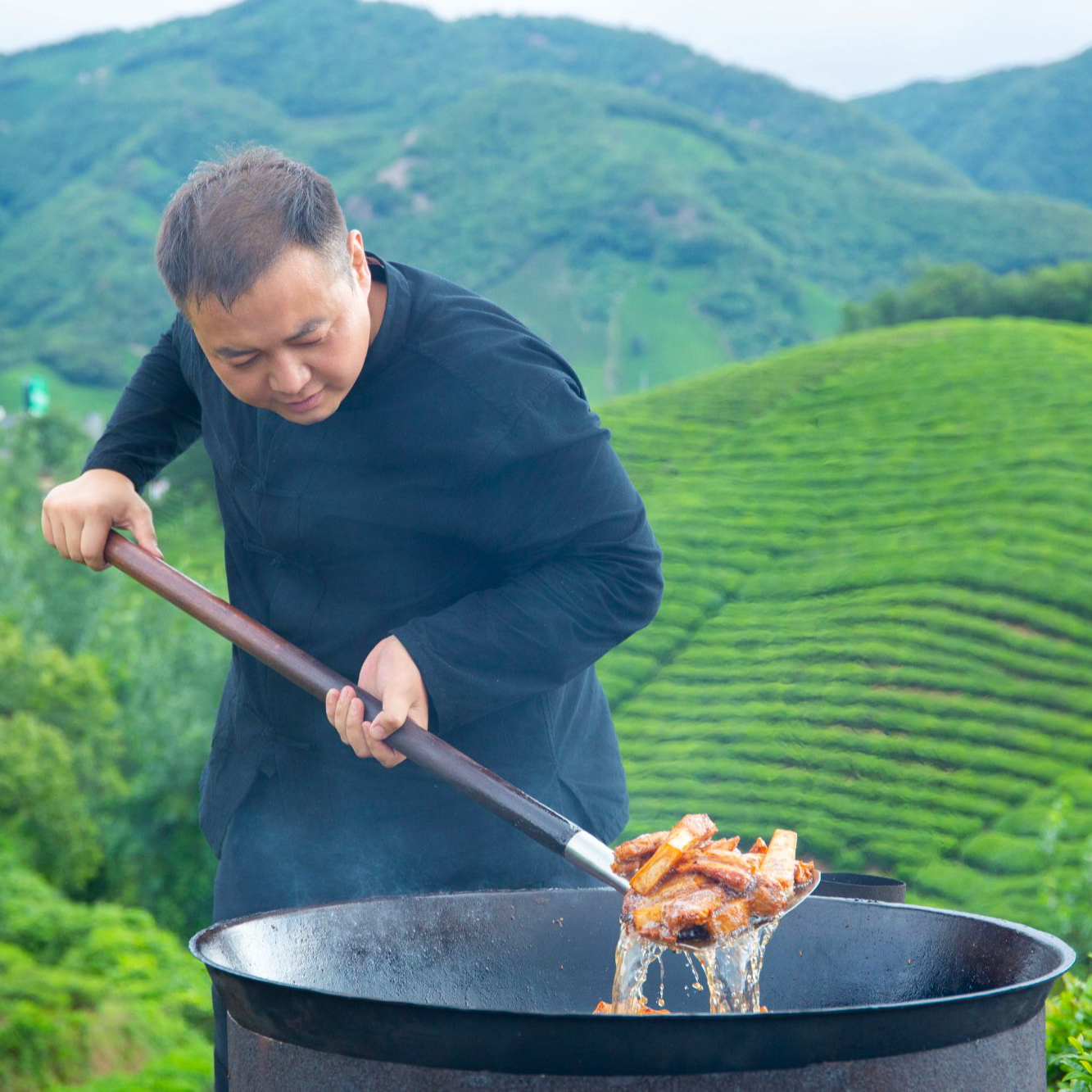 刘诗程信阳焖罐肉袋装真空包装