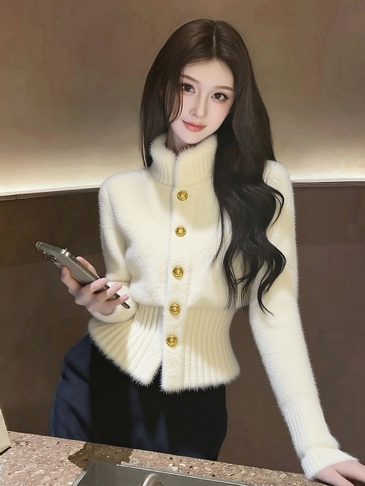 白色毛绒外套女款秋冬巨好看独特漂亮软糯气质高端掐腰小香风上衣