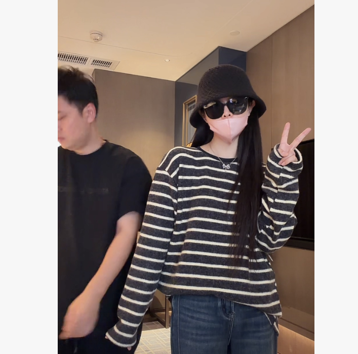 宿慕SUMU 韩版时尚慵懒风双面绒条纹卫衣T 10-24冬季新款上衣1666