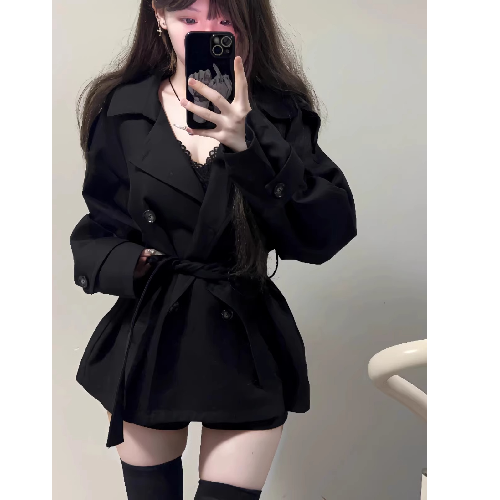 法式短款黑色风衣女秋冬2025新款韩系收腰双排扣高级感外套