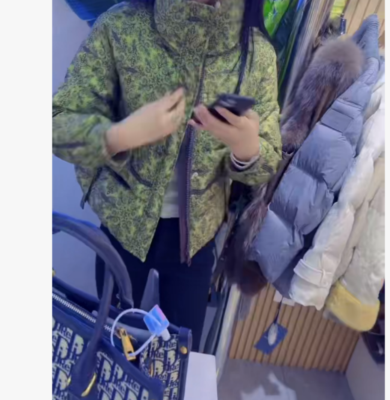 2025冬季时尚潮流百搭精品女装淘rui332