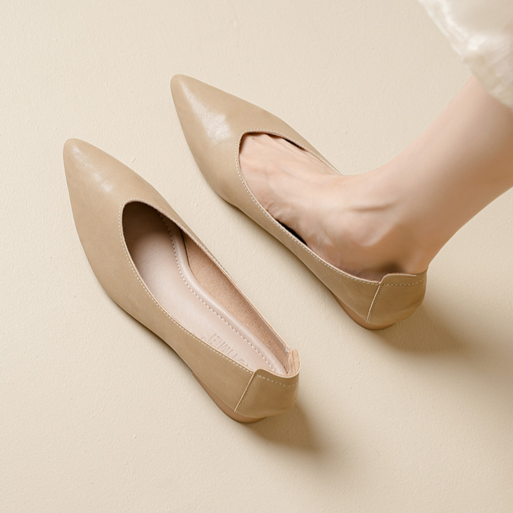 真皮粗跟单鞋女浅口2025新款百搭时尚尖头软皮软底奶奶鞋中跟女鞋