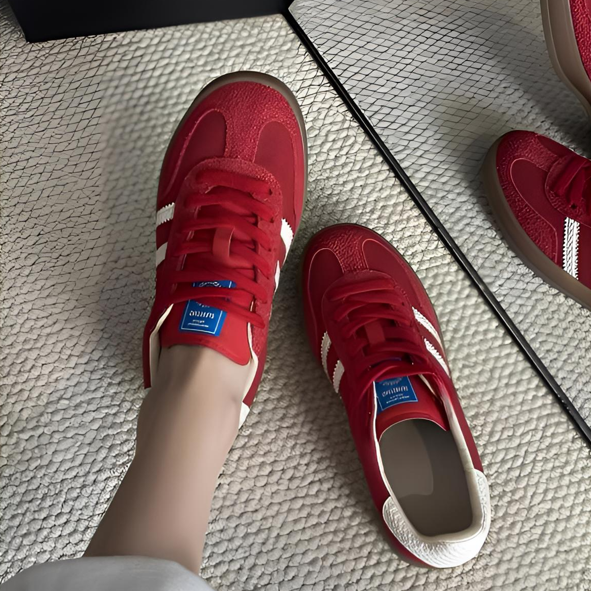 真皮复古红色增高德训鞋女2025冬季加绒低帮百搭平底运动休闲板鞋
