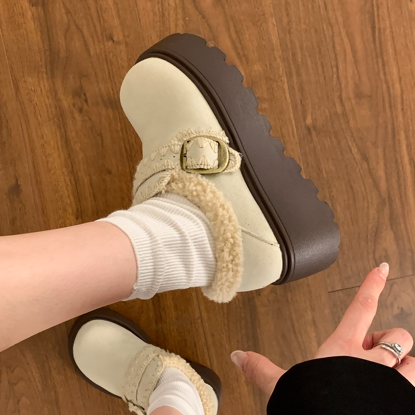 啄木鸟复古厚底加绒刺绣乐福鞋女2025新款冬季英伦风增高勃肯棉鞋