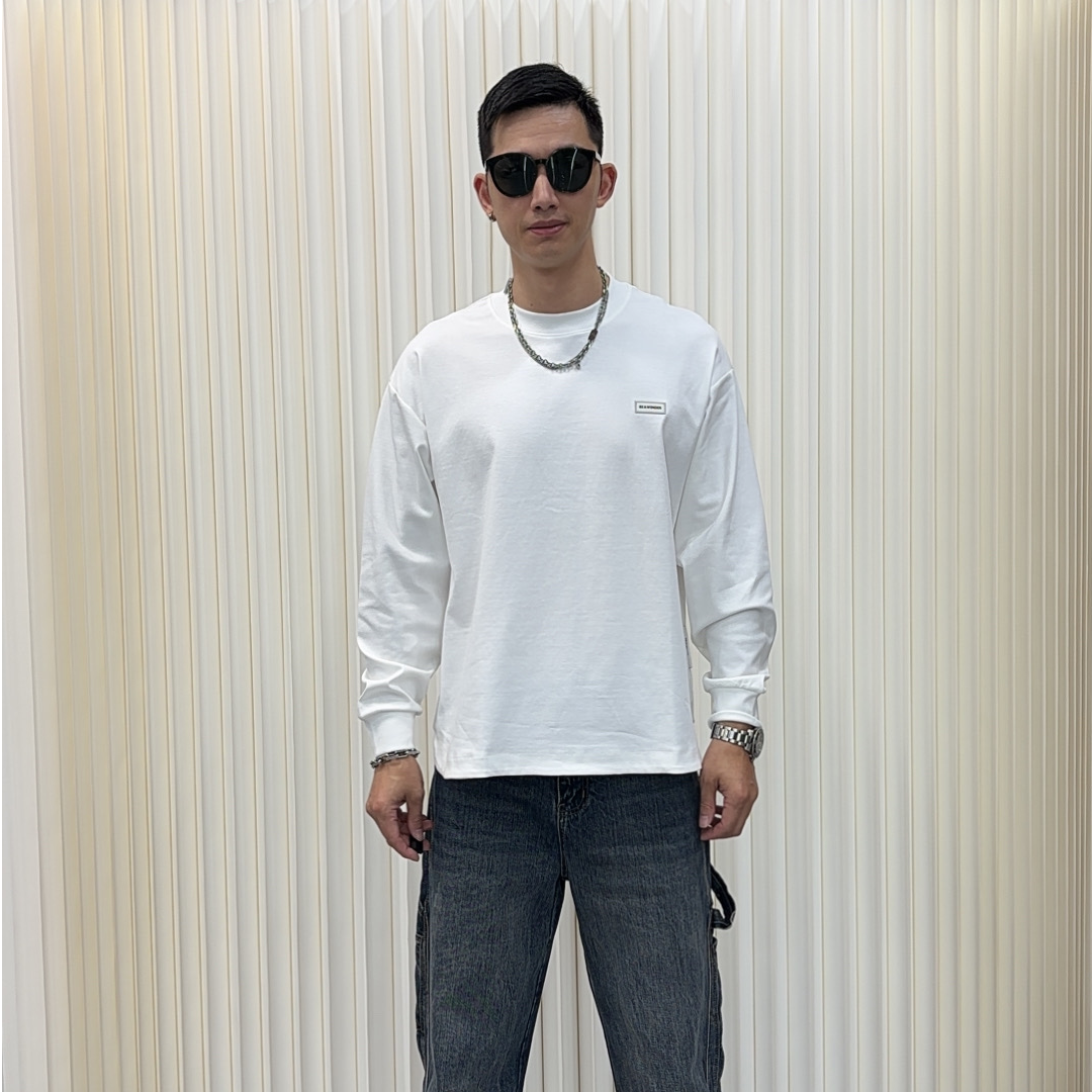 男装简约时尚百搭精致小标纯色罗纹装饰上衣休闲圆领长袖卫衣