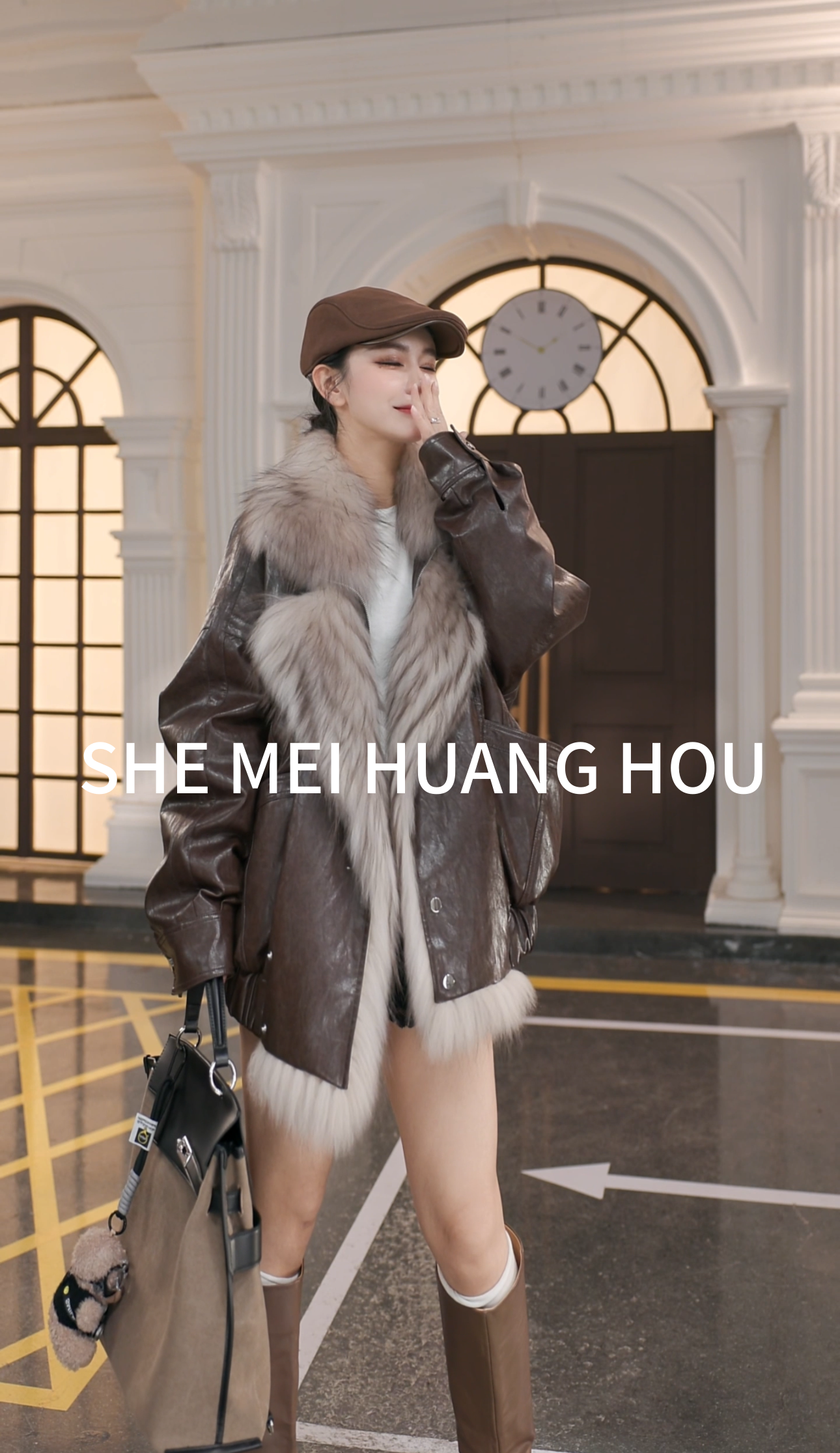 （拽姐回归）原创设计款貉子毛皮油蜡皮冬季鹅绒皮外套25212