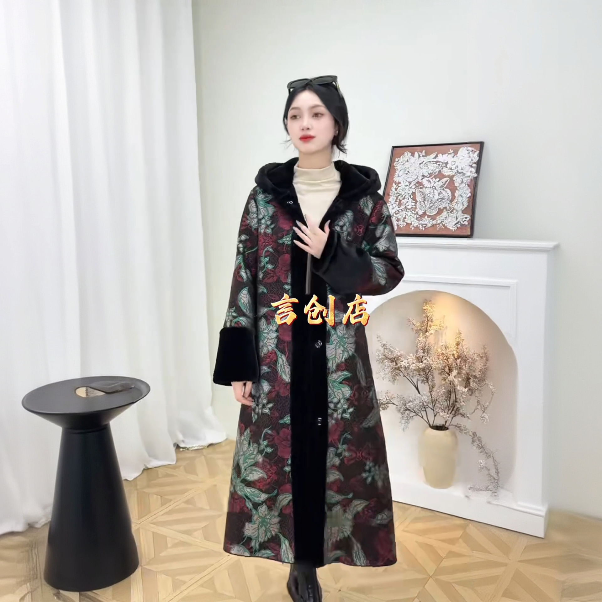 90180大衣印花加绒秋冬加厚妈妈高端保暖复古装连帽外套麂皮绒