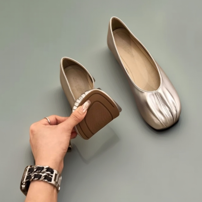 心芘晚晚风法式玛丽珍女士鞋子2025时尚百搭温柔夏季鞋平底豆豆鞋