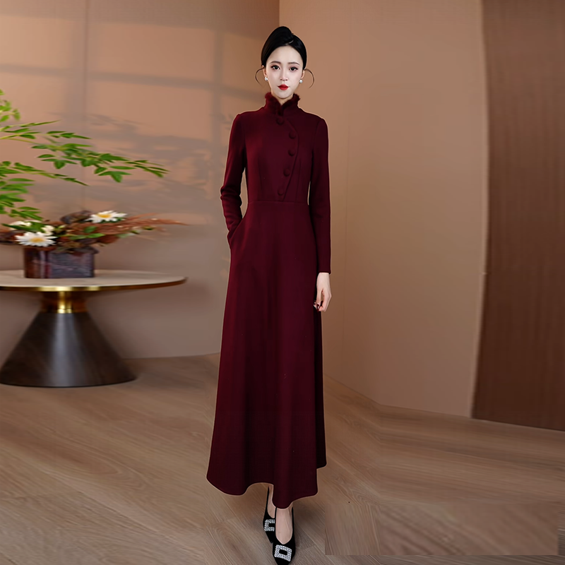 秋冬加厚毛呢连衣裙女2025新款修身显瘦气质裙子安哥拉红大摆长裙
