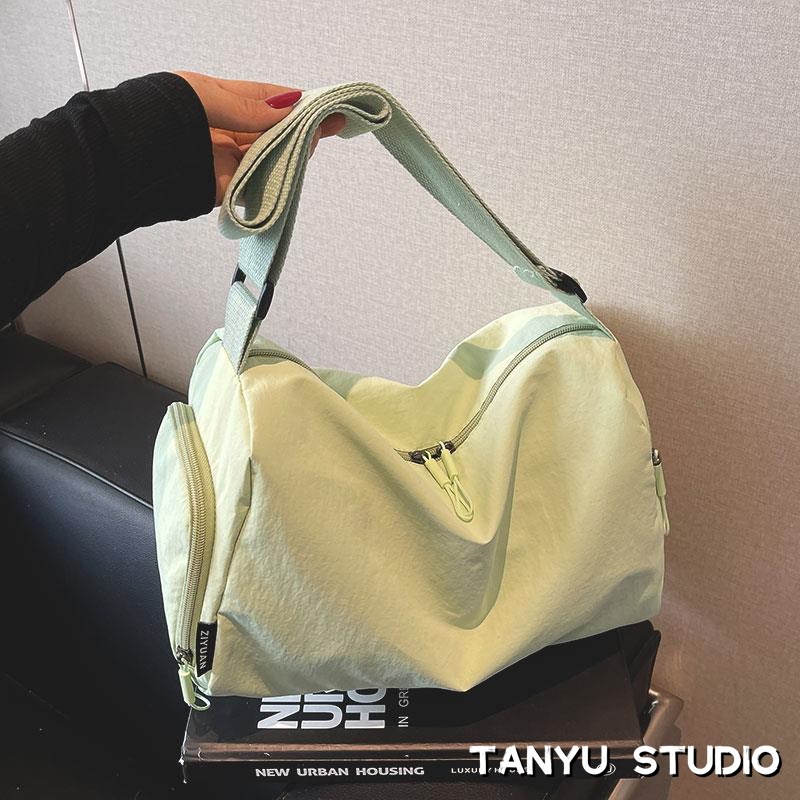 探屿轻便休闲大容量旅行包运动健身瑜伽包收纳便携斜挎背包行李袋