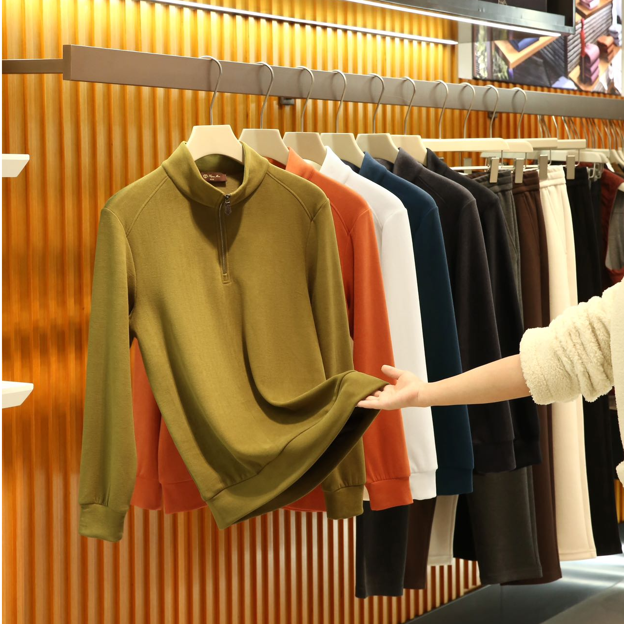 意奢老钱风 秋冬男女蚕丝羊毛混纺磨绒保暖长袖打底衫立领卫衣