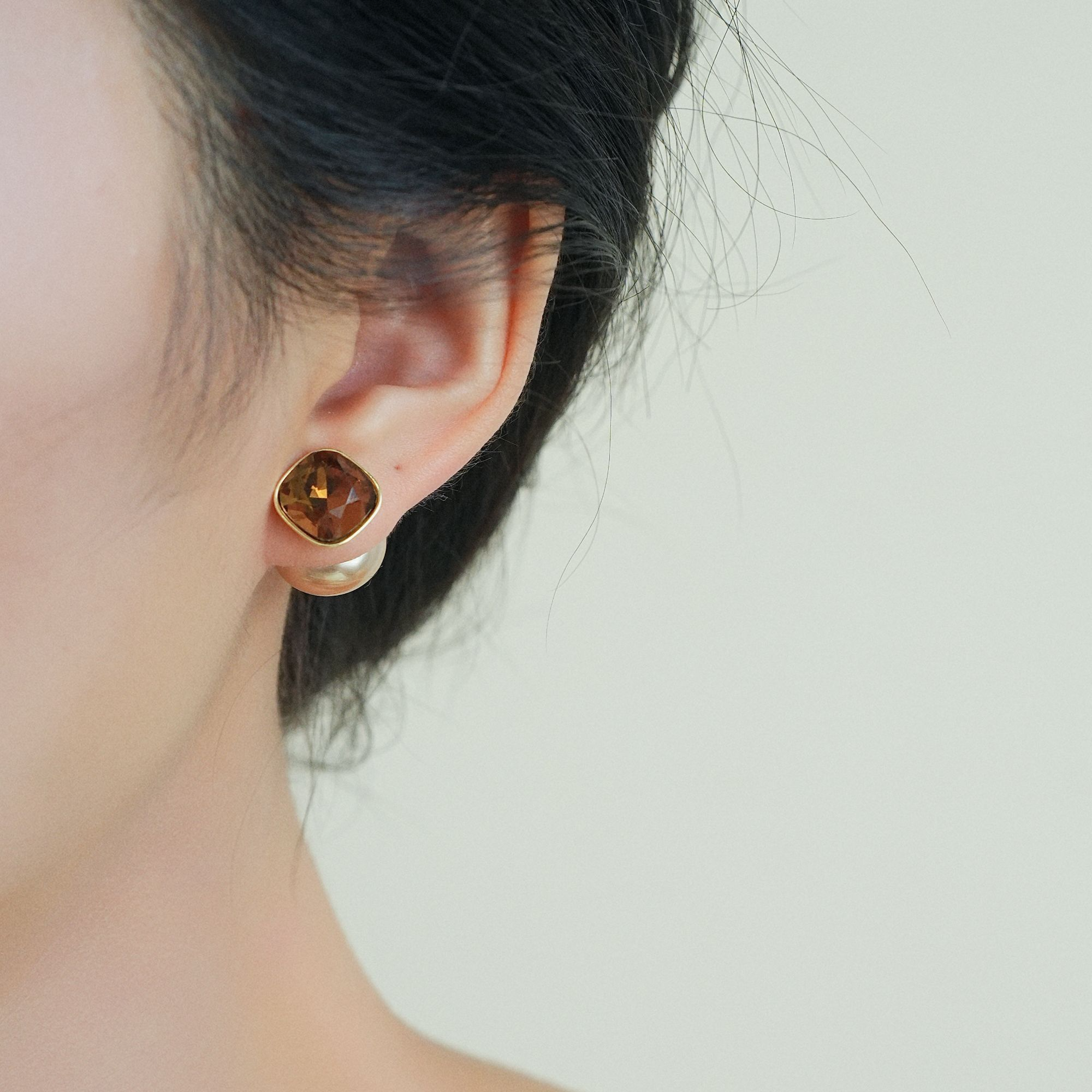 铜合金耳饰 方糖香槟金色耳环前后戴珠珠时尚小众设计感耳环