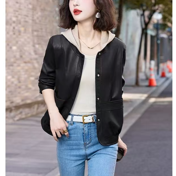 海宁皮衣外套女2025秋冬新款今年流行爆款洋气真皮短款连帽皮夹克