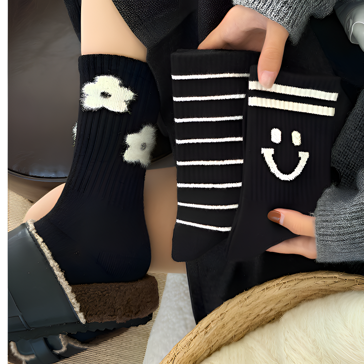 黑色羊绒厚袜子女中筒袜春秋季保暖甜美小花ins潮网红款条纹长袜