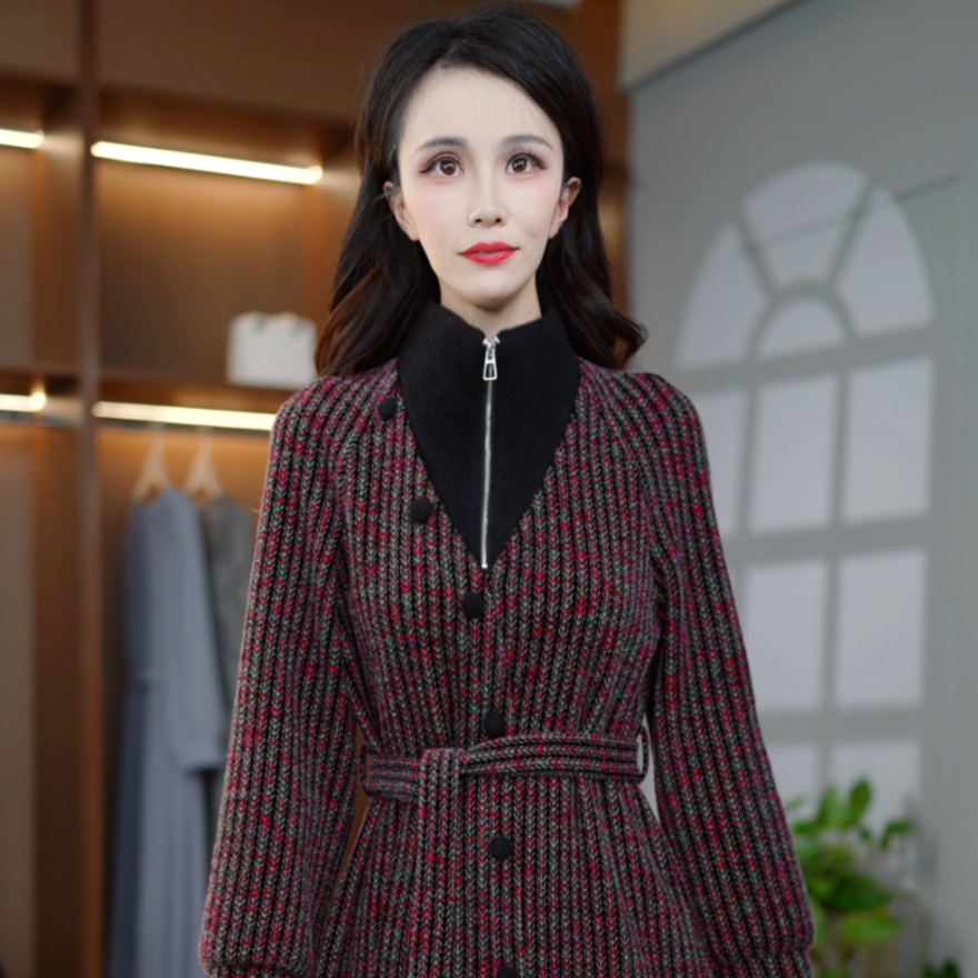 2025时尚新款高端大气减龄设计感彩色条纹修身显瘦连衣裙M-4XL