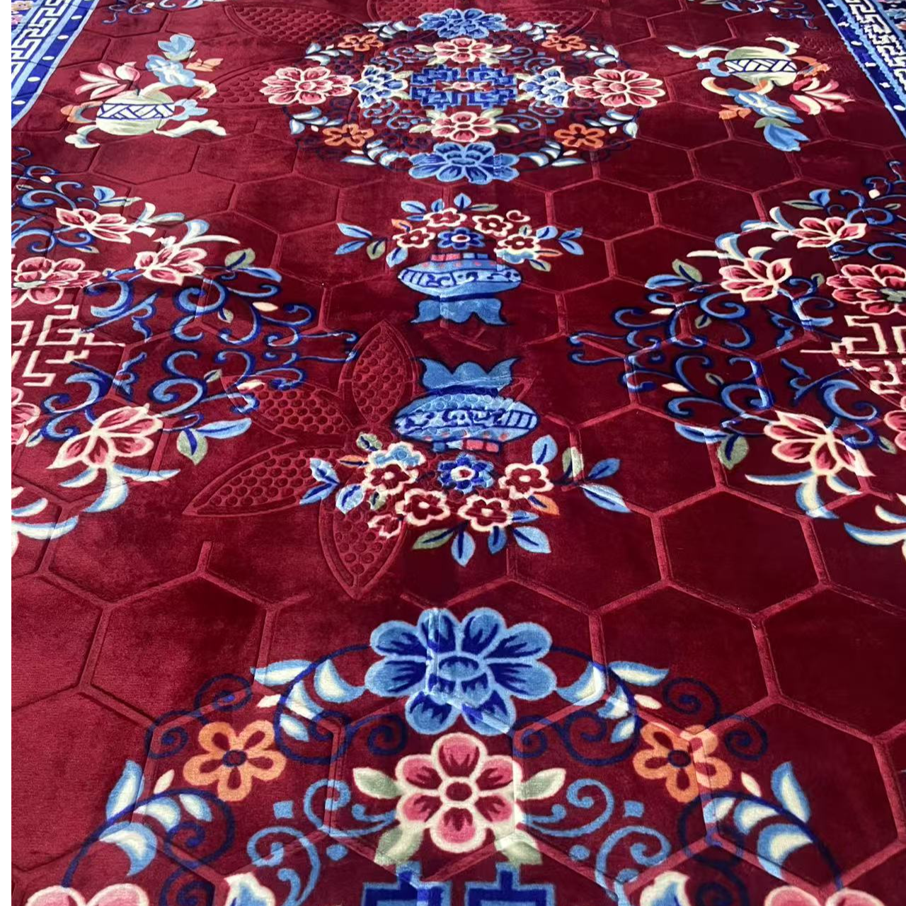 金丝绒地毯毯子[ كۆك بېغىرەڭ .]