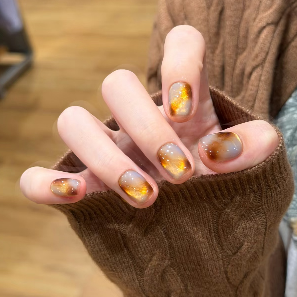 【蓝烟琥珀】秋冬琥珀晕染猫眼穿戴甲片2025新款高级感穿戴美甲短款