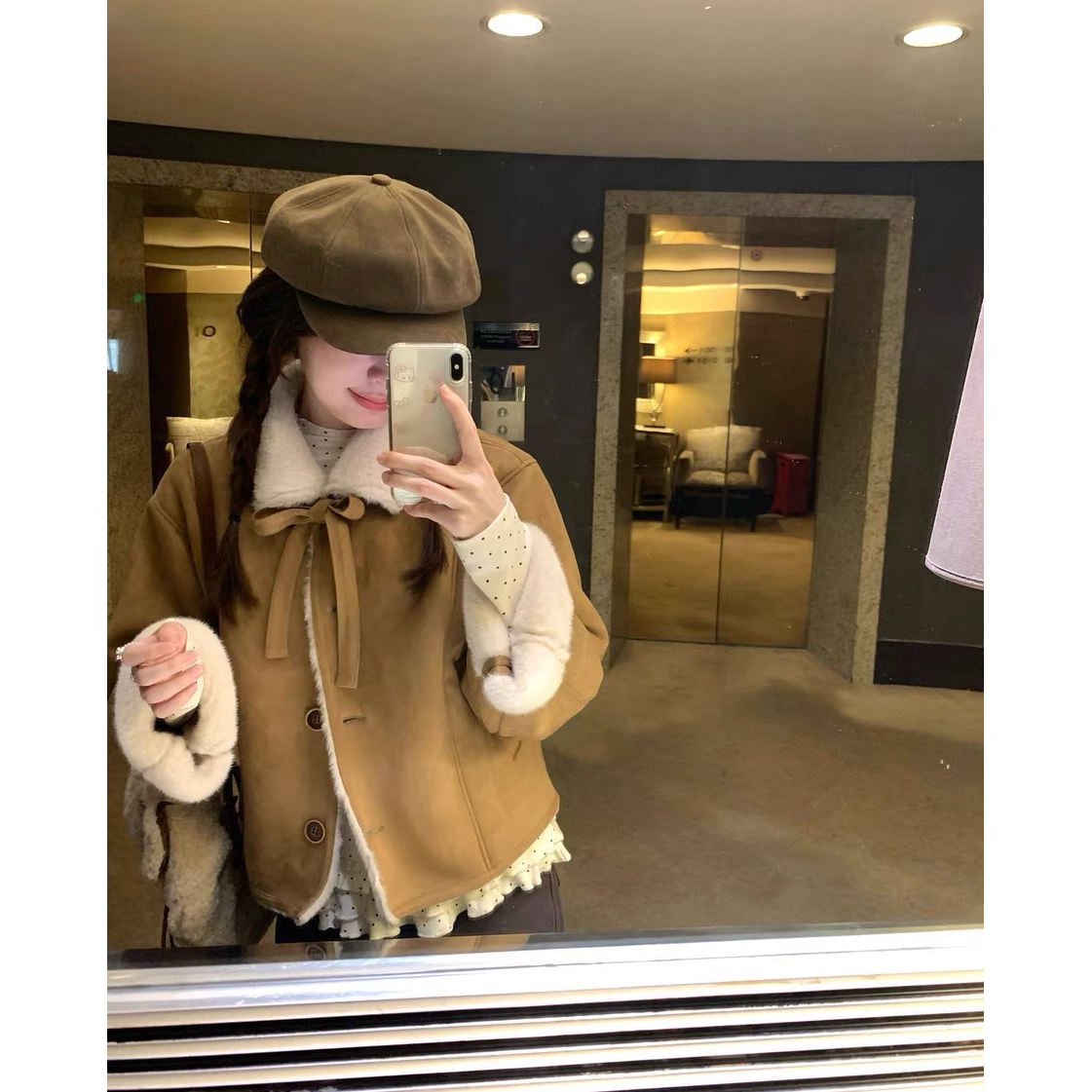 纯色娃娃领女秋冬显瘦外套休闲风短款短外套新款时尚洋气百搭女装