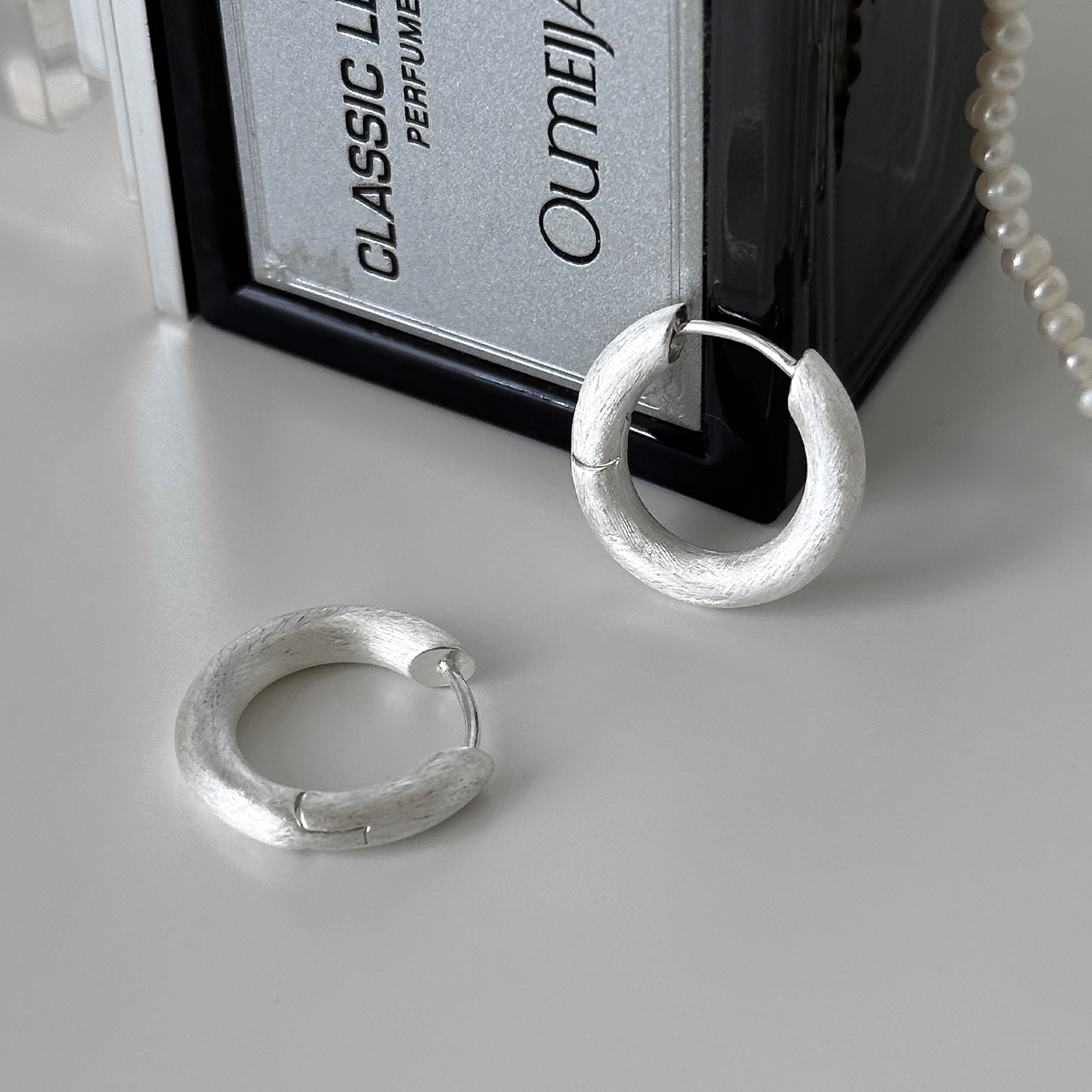 925银耳饰 拉丝耳环圈圈耳钉2025新款高级感925银针耳圈百搭耳饰