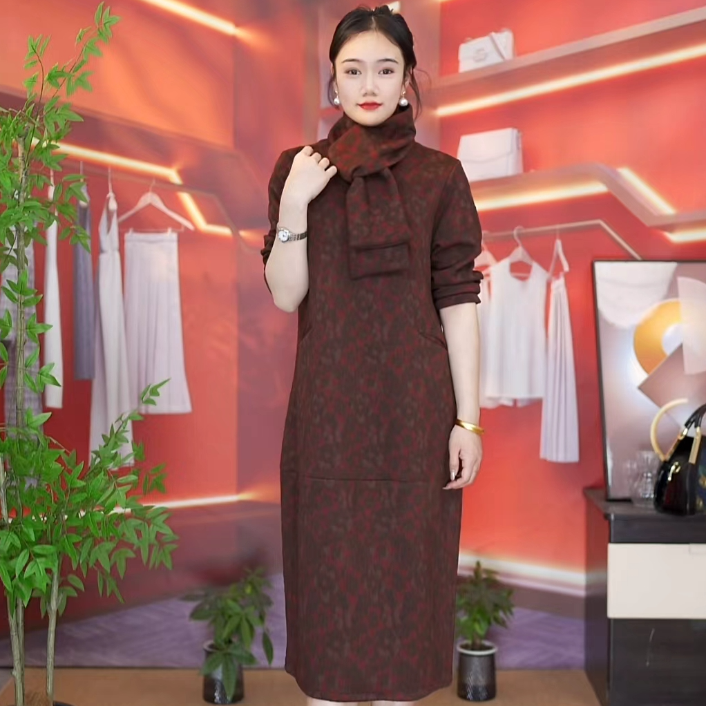 秋冬冬天新款加厚内搭长裙宽松遮肉显瘦女士长袖大码连衣裙中长款