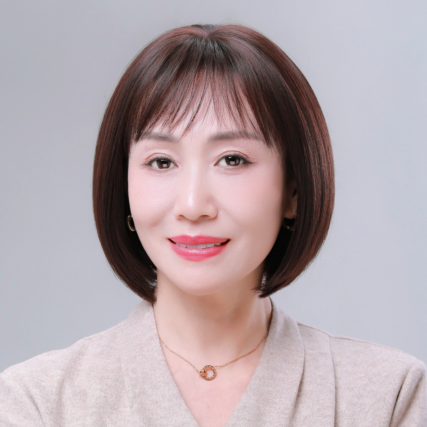 中老年妈妈高端假发全真人发丝短发减龄波波头真发全头套自然透气