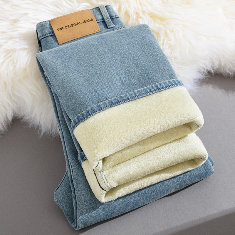 浅蓝保暖羊羔厚绒窄版直筒牛仔裤女2025秋冬新款高腰显瘦烟管裤子