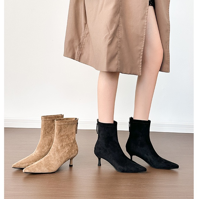 绒面细跟短靴女5cm秋冬尖头高跟卡其色加绒瘦瘦靴软底舒适时装靴