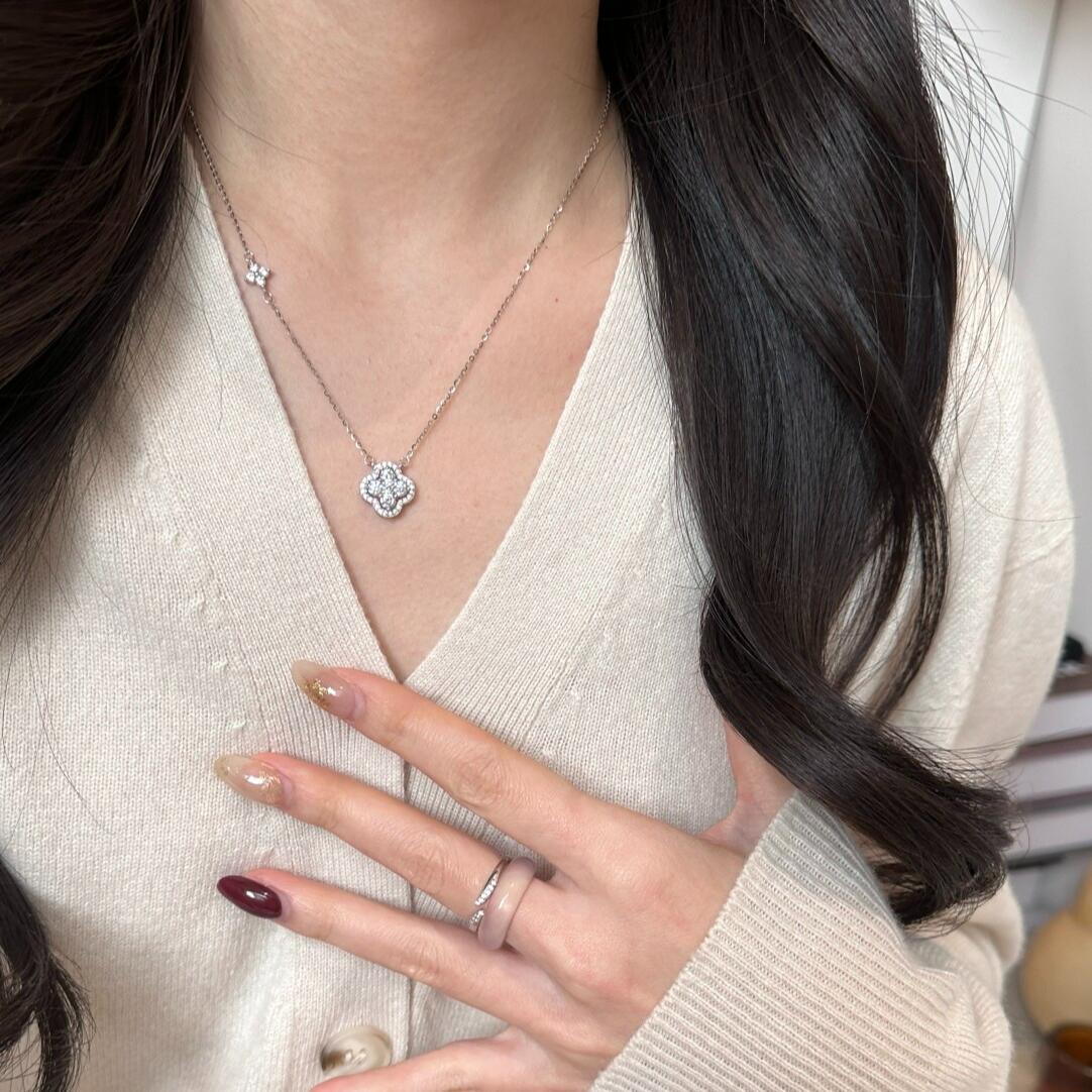 合金项链 「闪耀四叶草」项链轻奢超爆闪锁骨链女友闺蜜礼物