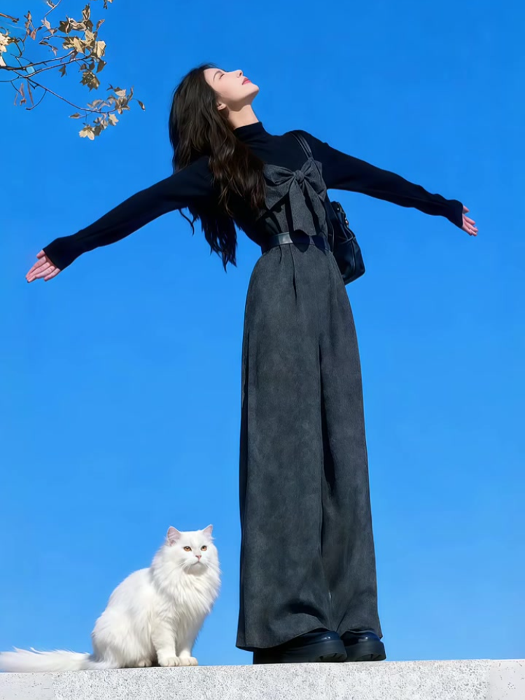 韩系秋冬穿搭套装高级感洋气减龄蝴蝶结背带裤长袖针织衫两件套女