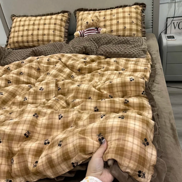 秋冬季美拉德风棉加绒四件套一面棉一面绒被套床单花边宿舍三件套