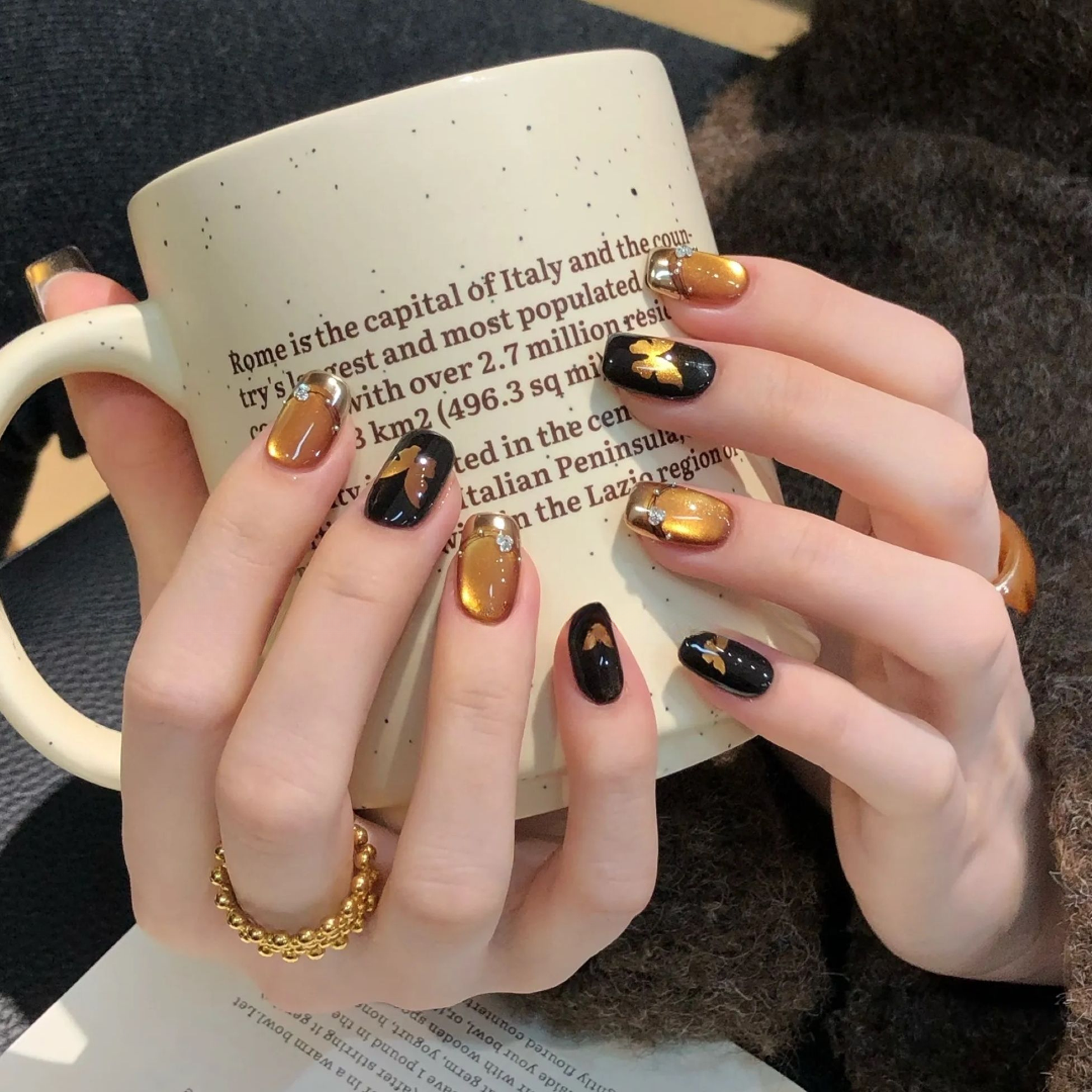 【黑金蝴蝶】秋冬复古老钱风猫眼穿戴甲片2025新款高级感手工穿戴甲