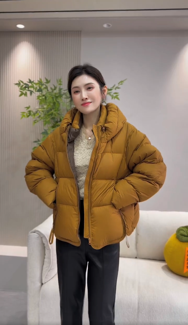 韩版泡芙女2025冬新款超好看加厚小个子短款面包服外套休闲女士