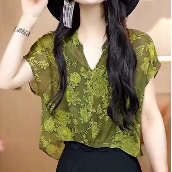 夏季新款设计感绿玫瑰宽松显瘦V领衬衫气质优雅洋气百搭减龄上衣
