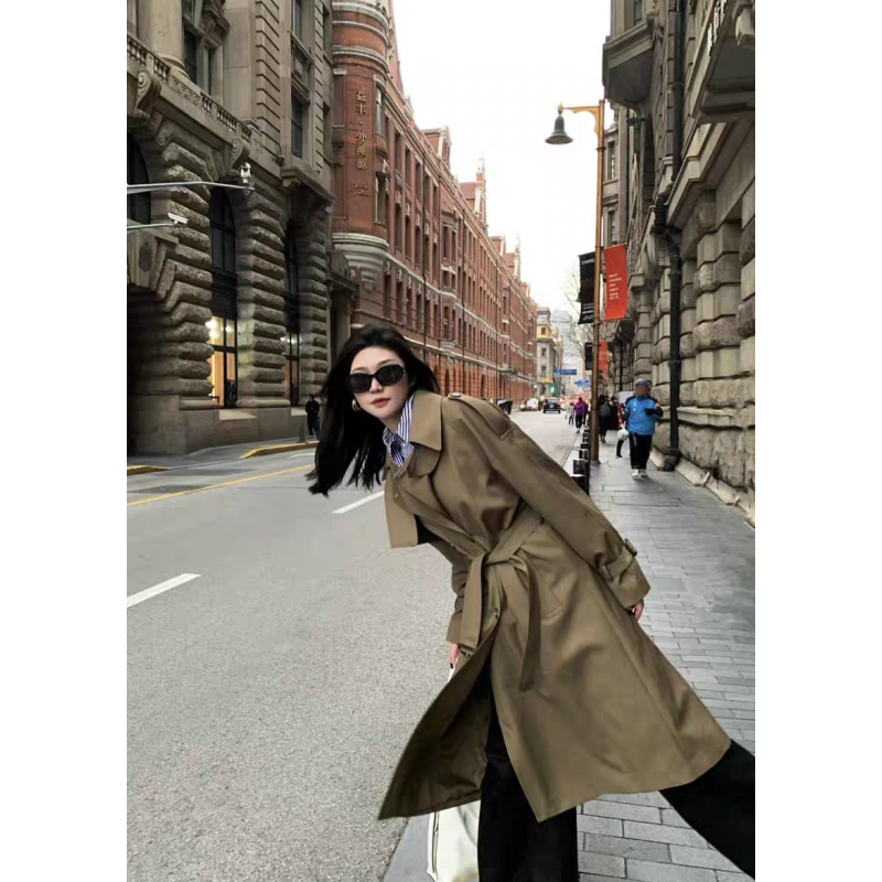 今年流行风衣2025中长款英伦风秋季休闲外套女大衣过膝大码高级感