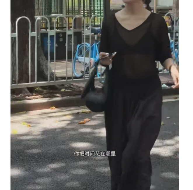 2025夏季时尚潮流百搭精品女装雅Unnix