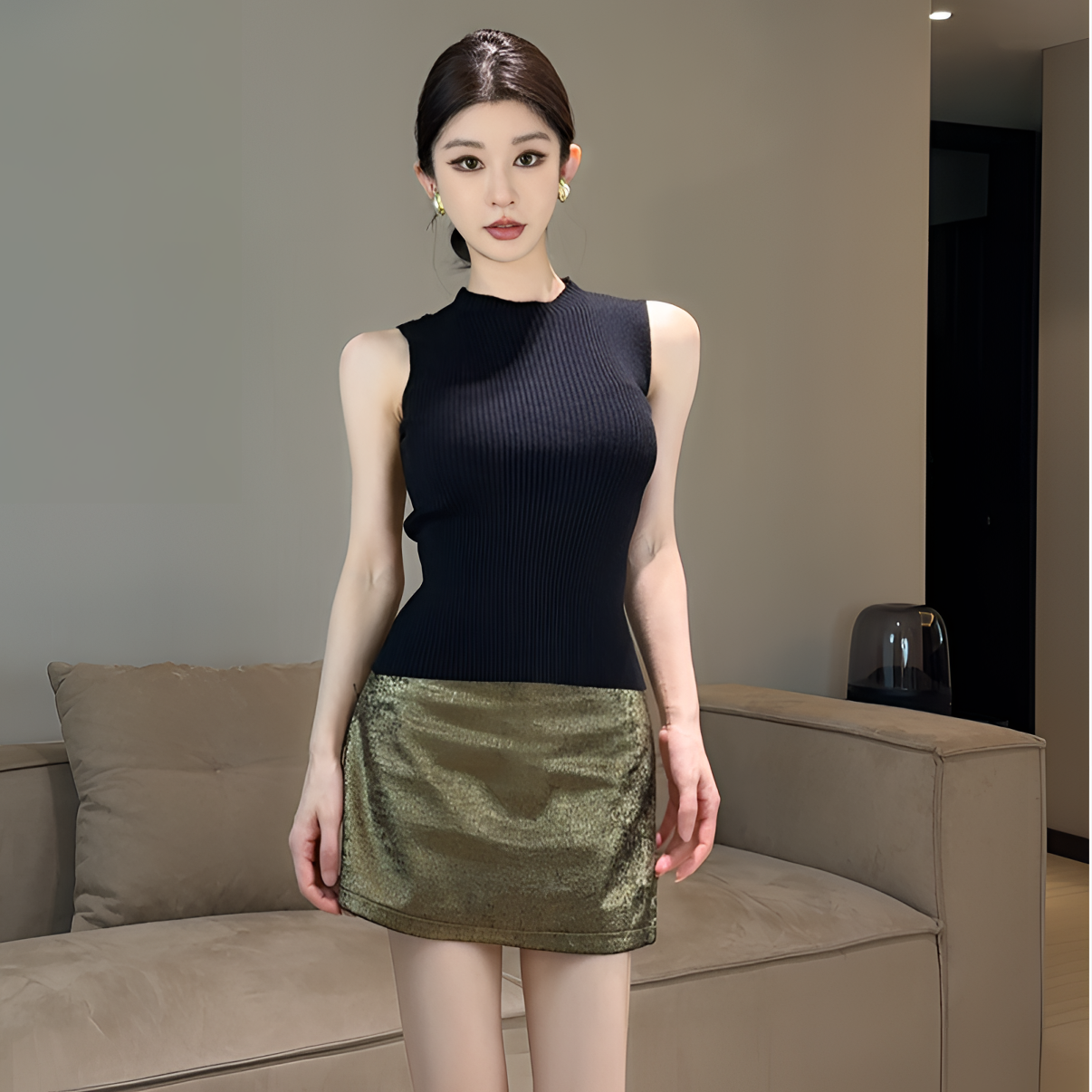 黑色半高领无袖针织背心+烫金修身显瘦短裙套装