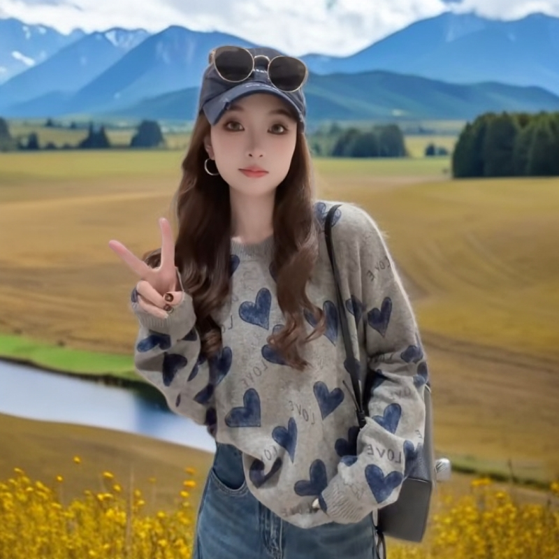 早秋韩系穿搭慵懒风宽松长袖针织衫上衣爱心印花灰色套头毛衣女士