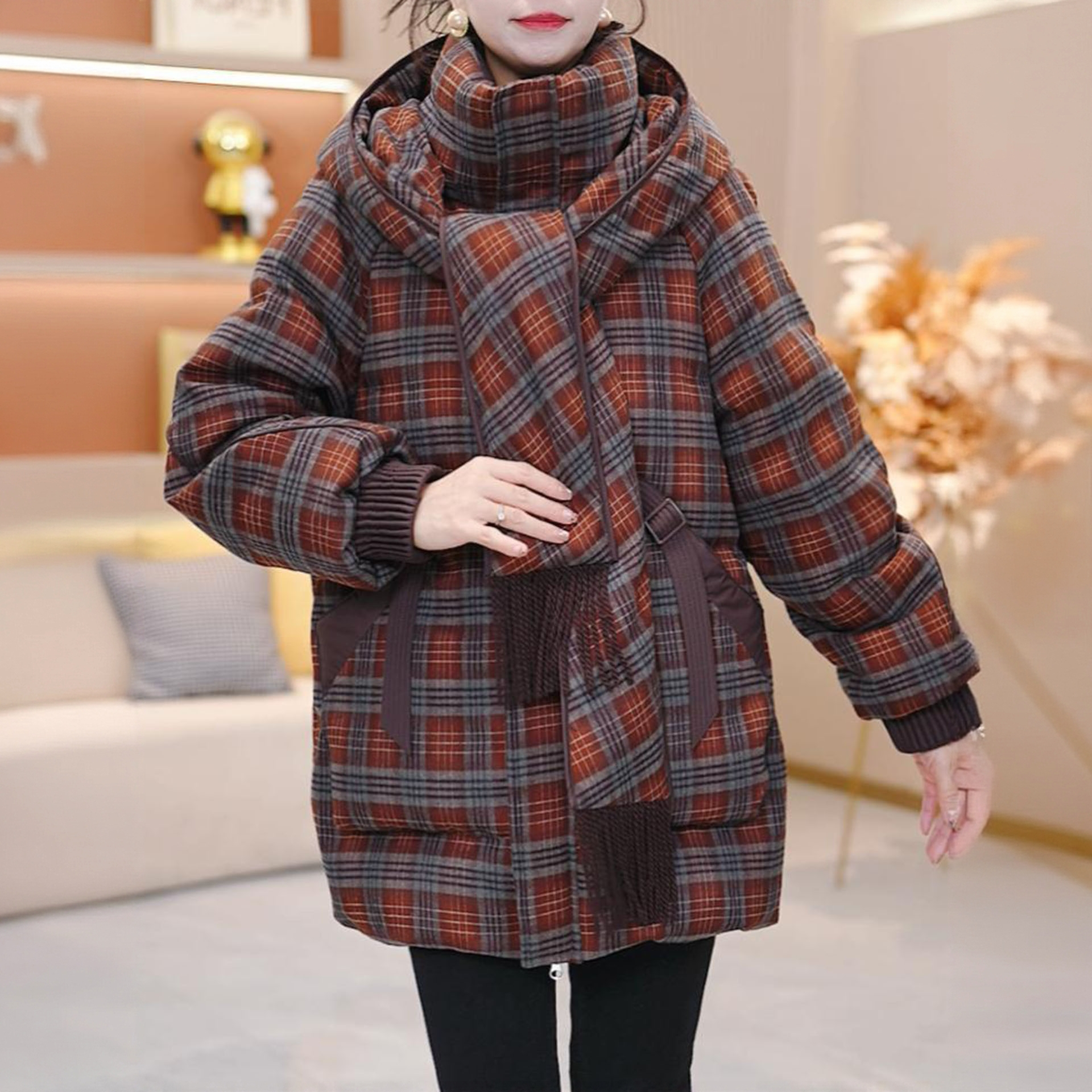 洋气格纹连帽加厚保暖大码厚外套宽松冬季新款时尚中长款羽绒服