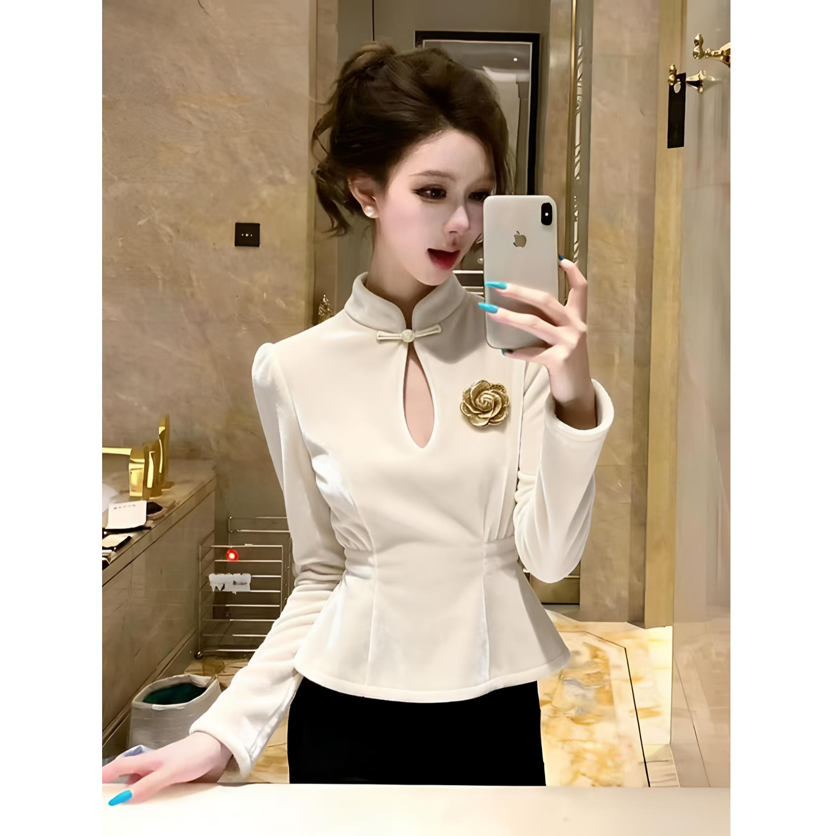 国风独特别致衬衫女冬内搭高级感轻奢减龄洋气新中式白色丝绒上衣