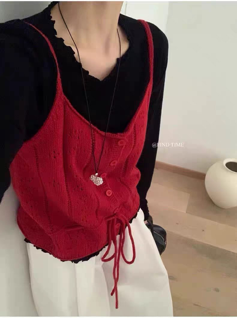 韩国东大门秋新款时尚百搭镂空单排扣下摆系带收腰针织背心马甲女