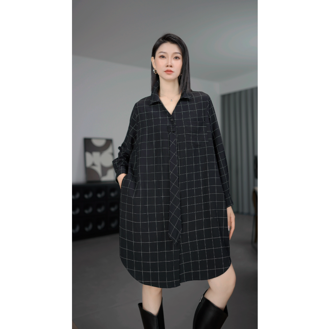 鑫鑫2025秋季新款欧洲站法式时尚格子POLO领设计百搭衬衫裙1703
