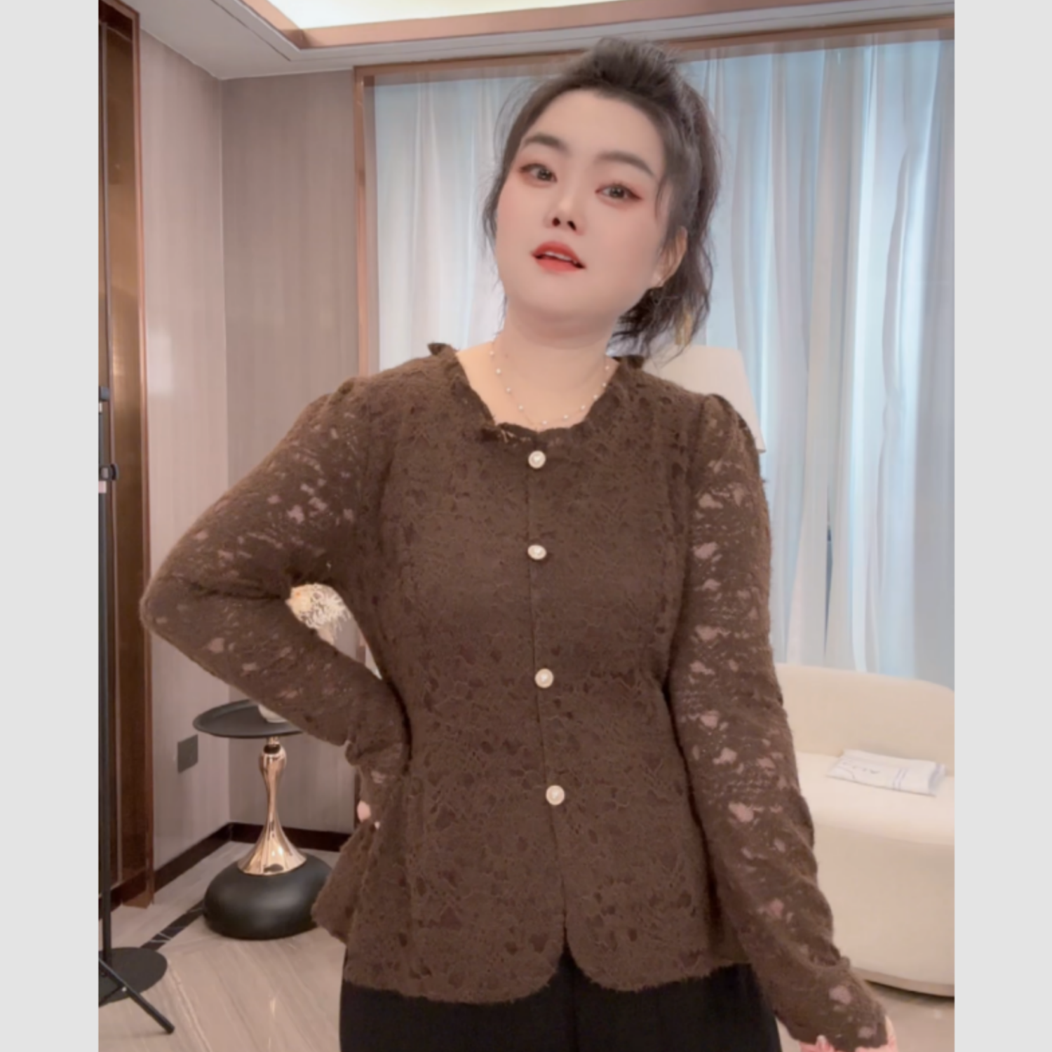 秋冬新款胖妹妹高端显瘦减龄百搭蕾丝法式长袖上衣大码