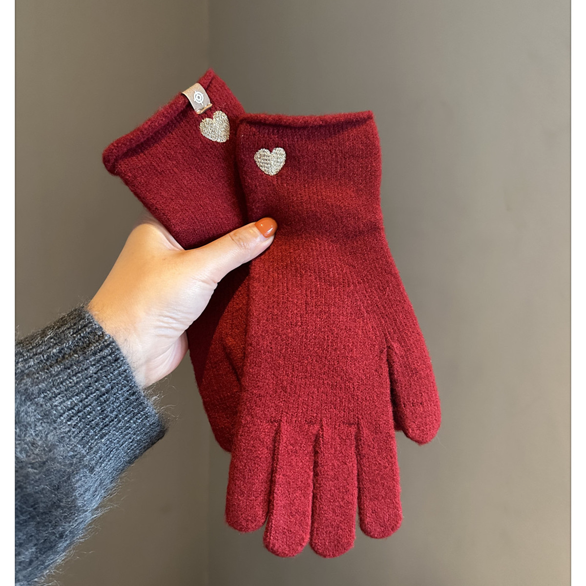 冬季保暖手套含羊毛针织手套女高级感复古爱心可触屏分指五指手套