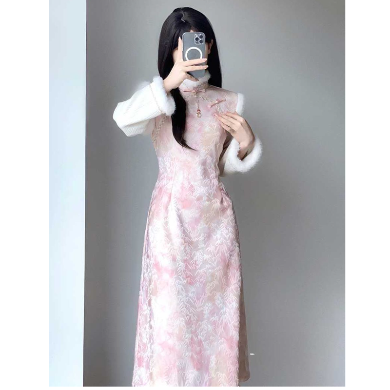 粉色旗袍冬季2025新款加厚长袖新中式高级感气质年轻款少女连衣裙